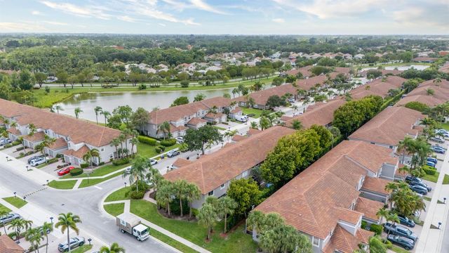 8279 Via Leonessa Drive, Boca Raton, FL 33433
