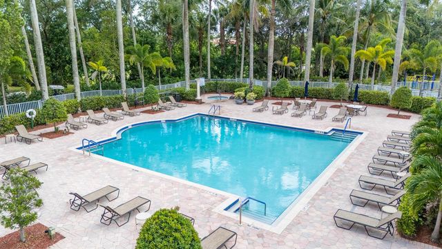 8279 Via Leonessa Drive, Boca Raton, FL 33433