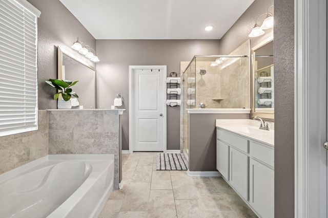 408 Ravello LOOP, Liberty Hill, TX 78642