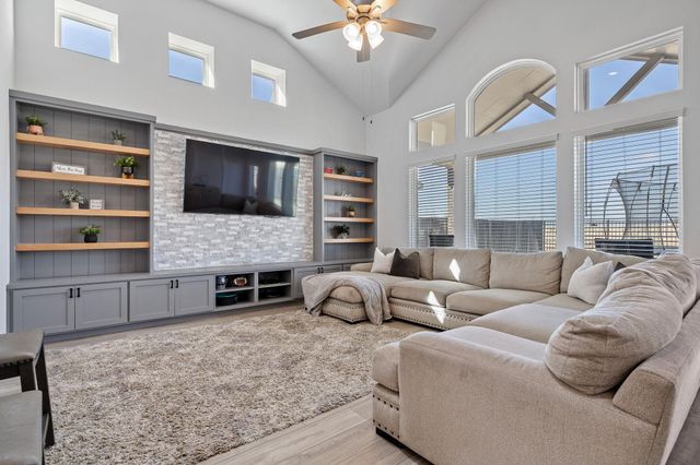 408 Ravello LOOP, Liberty Hill, TX 78642