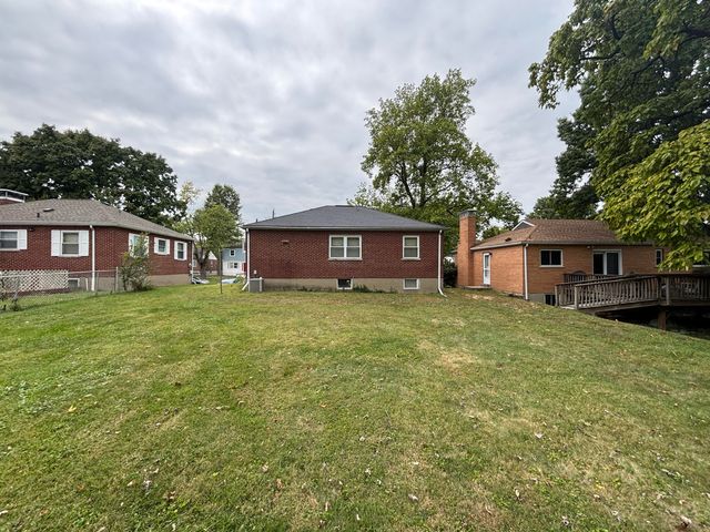 15 Sweetbriar Avenue, Florence, KY 41042