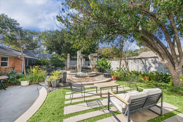 10102 Knoboak Drive, Houston, TX 77080