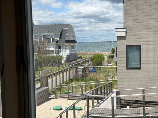6 Atlantic Avenue, Seaview, NY 11770