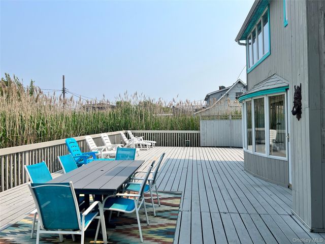6 Atlantic Avenue, Seaview, NY 11770