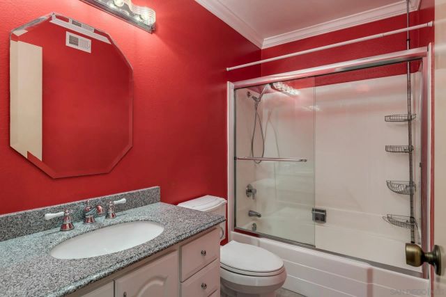 2020 Gary Lane, Escondido, CA 92026