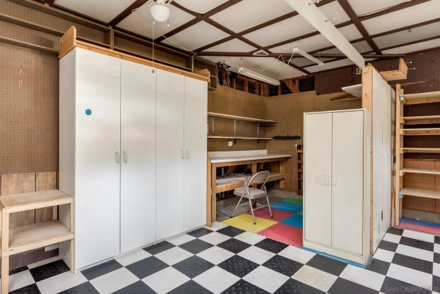 2020 Gary Lane, Escondido, CA 92026