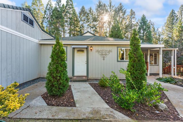 4624 Pony Express Trl, Camino, CA 95709