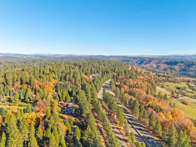 4624 Pony Express Trl, Camino, CA 95709