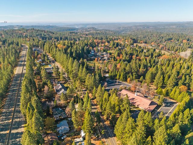 4624 Pony Express Trl, Camino, CA 95709