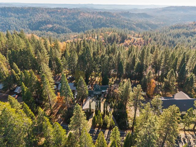 4624 Pony Express Trl, Camino, CA 95709