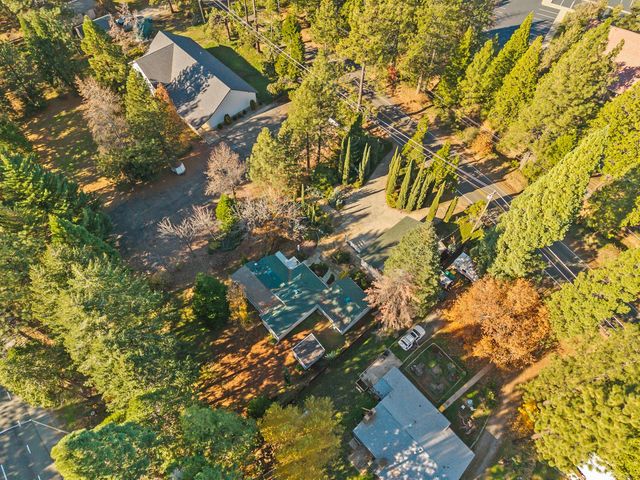 4624 Pony Express Trl, Camino, CA 95709