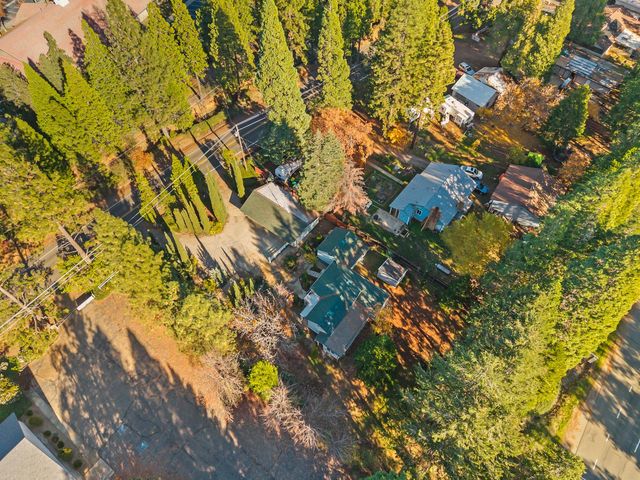 4624 Pony Express Trl, Camino, CA 95709