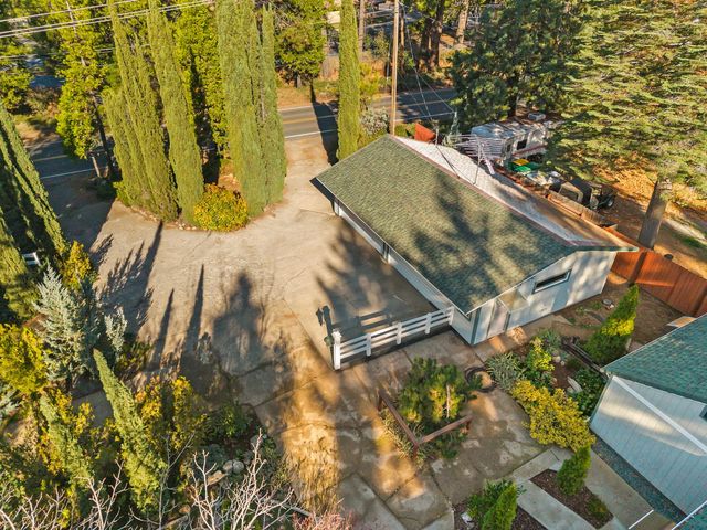 4624 Pony Express Trl, Camino, CA 95709