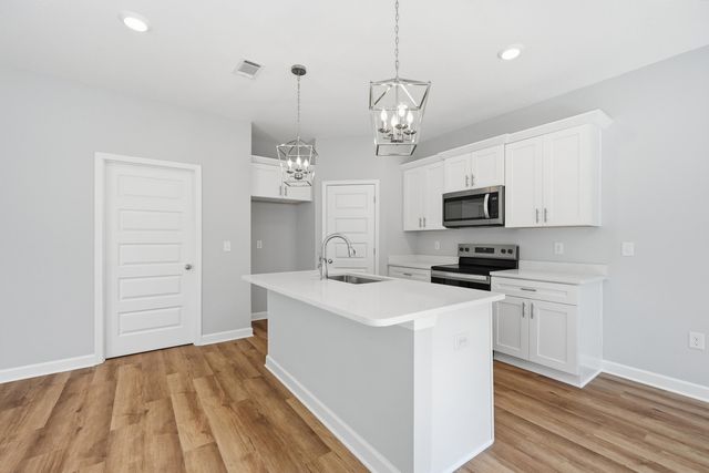 6118 Clover Street, Crestview, FL 32539