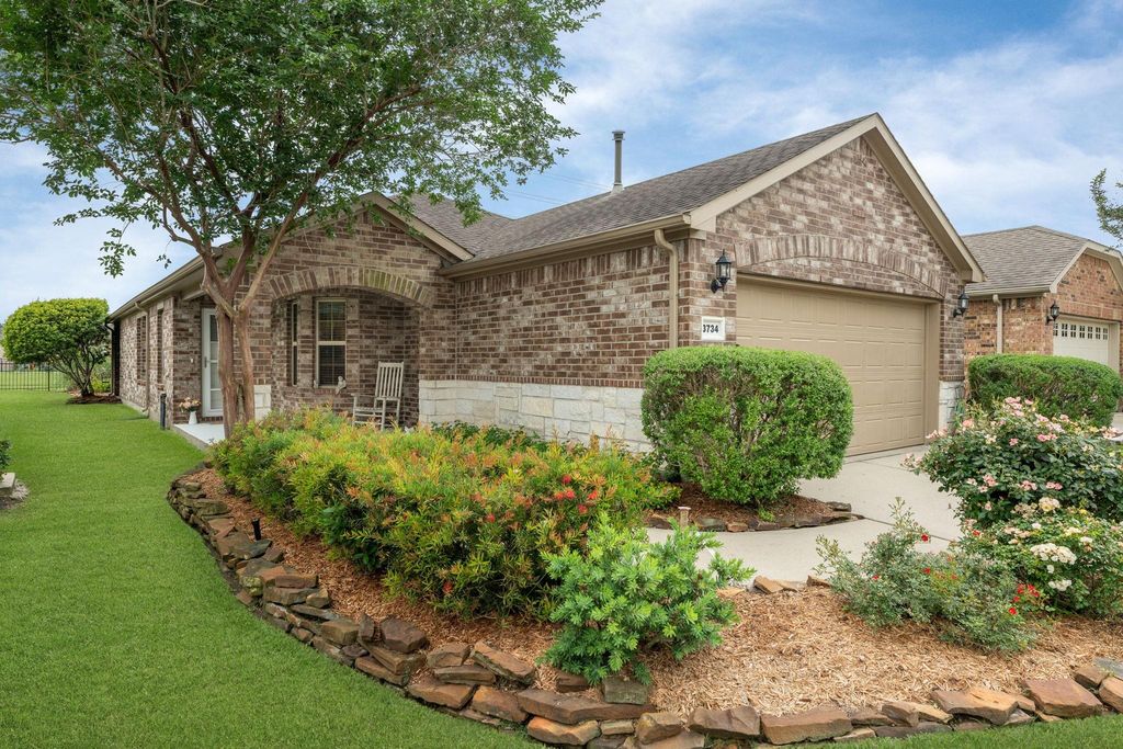 3734 County Seat Lane, Richmond, TX 77469