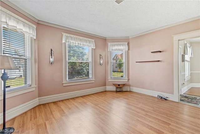 105 8th Street SW, Massillon, OH 44647