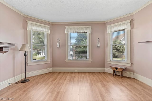 105 8th Street SW, Massillon, OH 44647