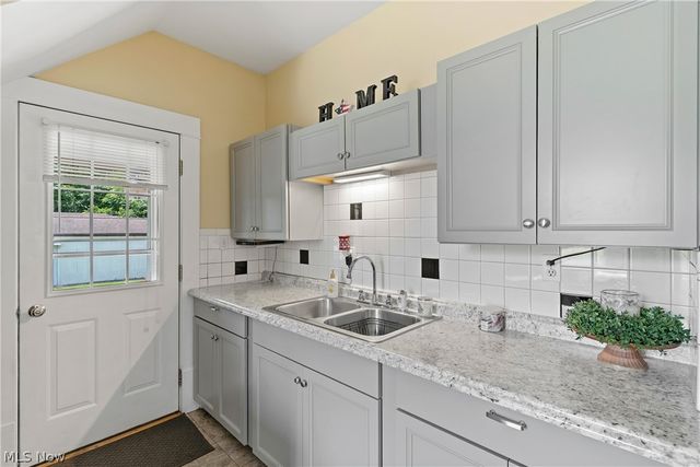 105 8th Street SW, Massillon, OH 44647