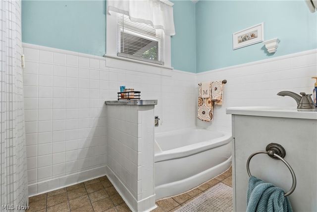 105 8th Street SW, Massillon, OH 44647