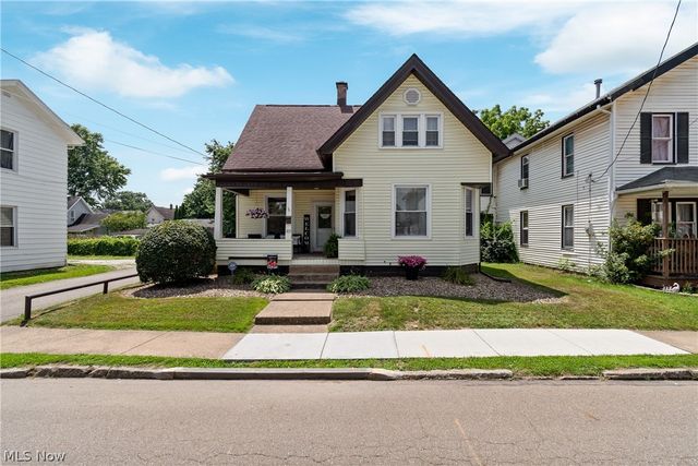105 8th Street SW, Massillon, OH 44647
