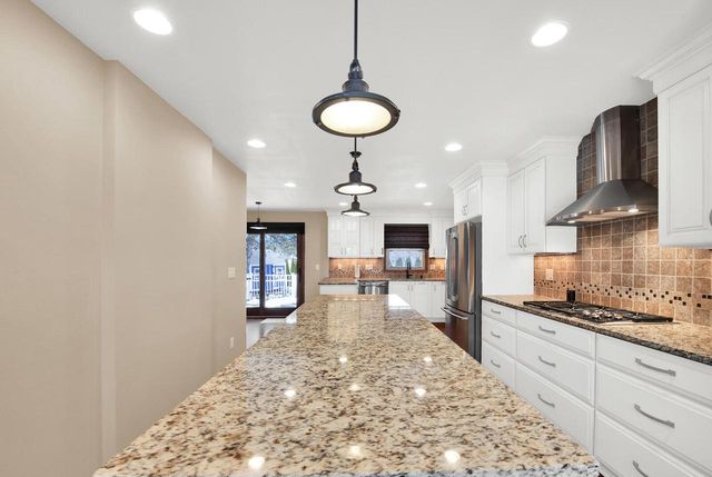 2760 N Park DRIVE, Wauwatosa, WI 53222