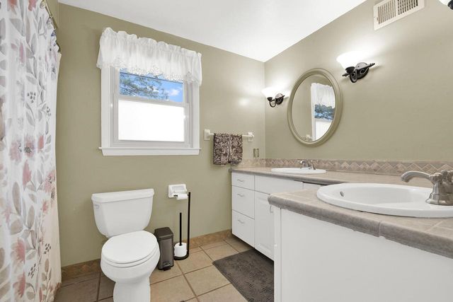 2760 N Park DRIVE, Wauwatosa, WI 53222