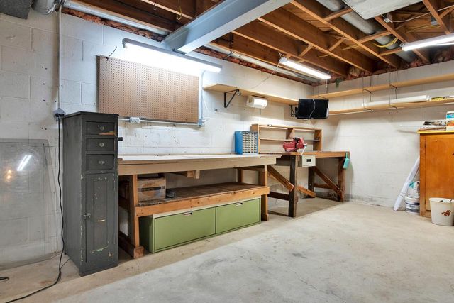 2760 N Park DRIVE, Wauwatosa, WI 53222