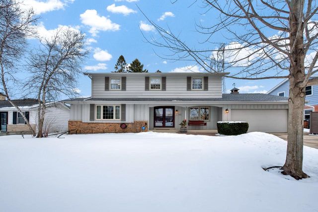 2760 N Park DRIVE, Wauwatosa, WI 53222