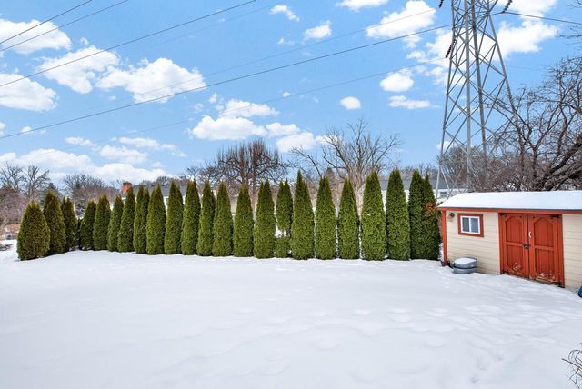 2760 N Park DRIVE, Wauwatosa, WI 53222