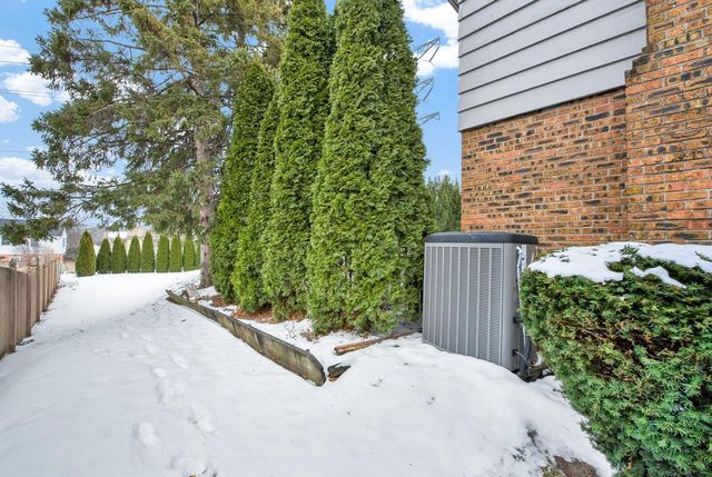 2760 N Park DRIVE, Wauwatosa, WI 53222