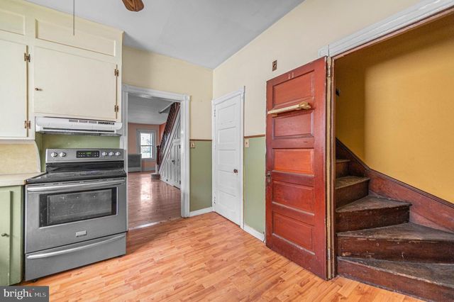 812 STANBRIDGE ST, Norristown, PA 19401