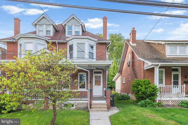 812 STANBRIDGE ST, Norristown, PA 19401