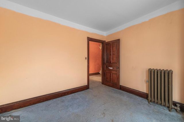 812 STANBRIDGE ST, Norristown, PA 19401