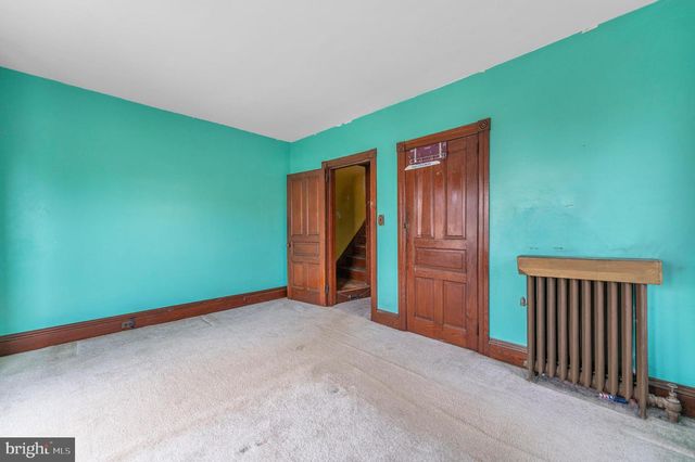 812 STANBRIDGE ST, Norristown, PA 19401