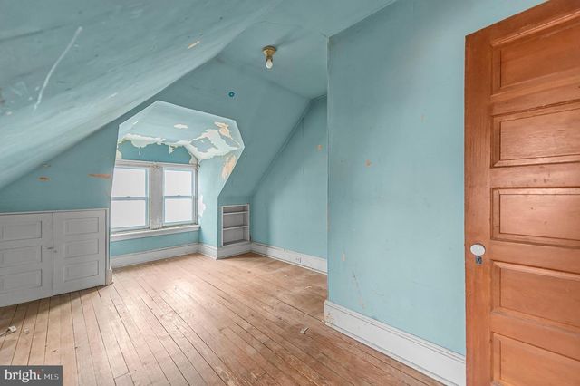 812 STANBRIDGE ST, Norristown, PA 19401