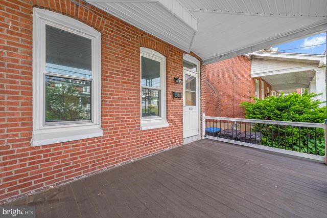 812 STANBRIDGE ST, Norristown, PA 19401