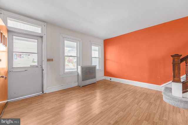 812 STANBRIDGE ST, Norristown, PA 19401