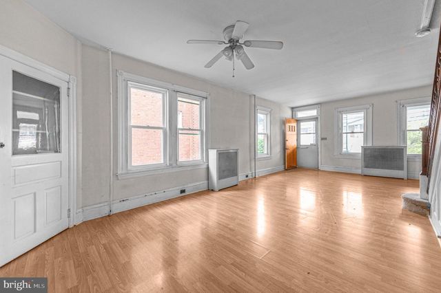 812 STANBRIDGE ST, Norristown, PA 19401