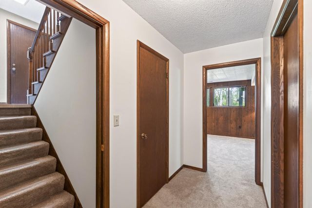 1858 Merrill Street, Roseville, MN 55113