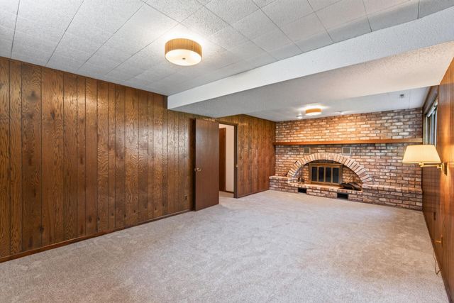 1858 Merrill Street, Roseville, MN 55113