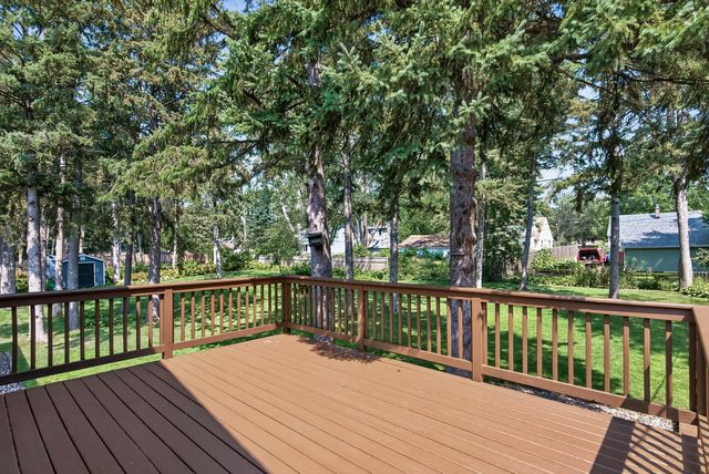 1858 Merrill Street, Roseville, MN 55113
