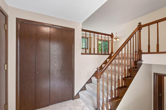 1858 Merrill Street, Roseville, MN 55113