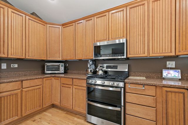 1387 New Haven Drive, Cary, IL 60013