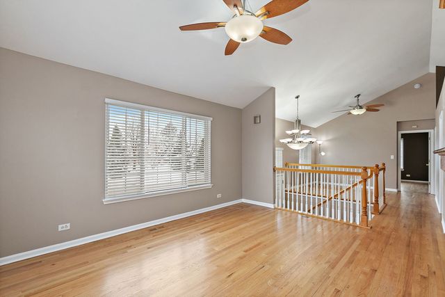 1387 New Haven Drive, Cary, IL 60013