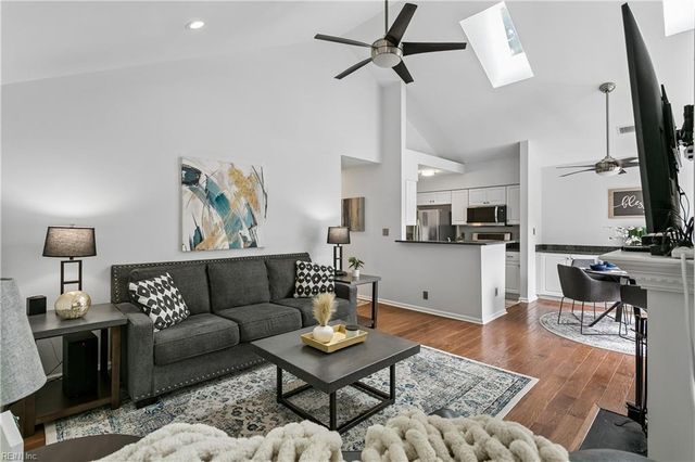 6 Tamarisk Quay Apt I, Hampton, VA 23666