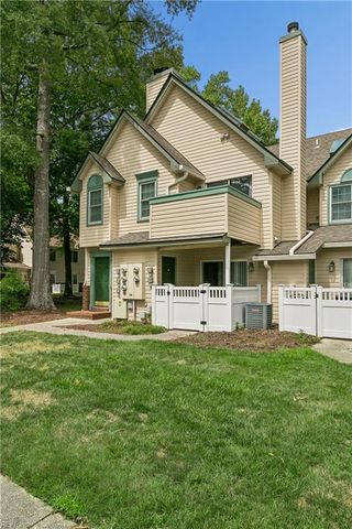 6 Tamarisk Quay Apt I, Hampton, VA 23666