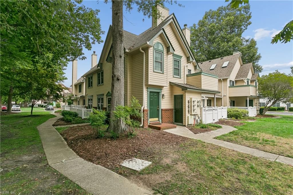 6 Tamarisk Quay Apt I, Hampton, VA 23666