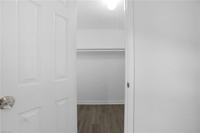 1089 Sandy Narrows CT, Virginia Beach, VA 23454