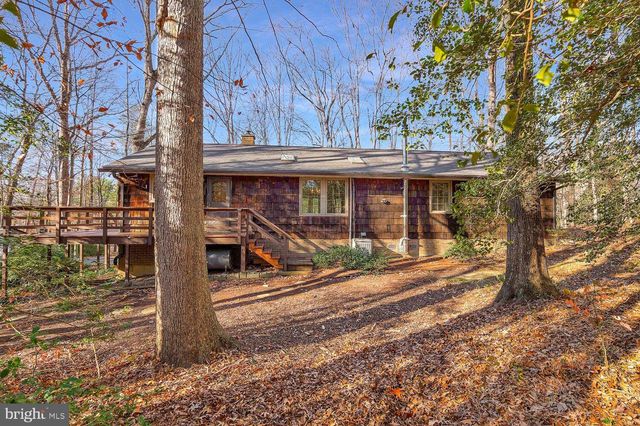 111 AUTUMN CT, Huntingtown, MD 20639