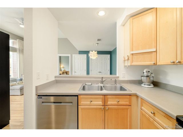 2849 Syracuse Ct 240, Denver, CO 80238